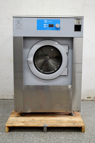 2015 Electrolux 5300H, 77lb, 1PH